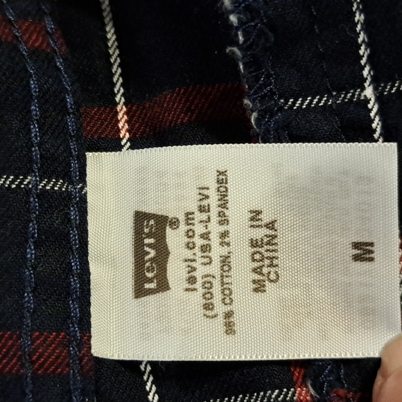 NEW! Levis plaid jacket. - Picture 6 of 7